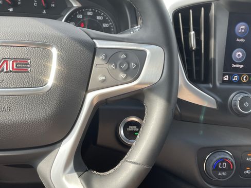 Used 2023 GMC Terrain SLT AWD/4WD image 19