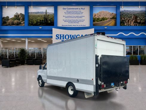 Used 2017 Ford E-350 and Econoline 350 Super Duty w/ Power Windows & Locks Group RWD image 8