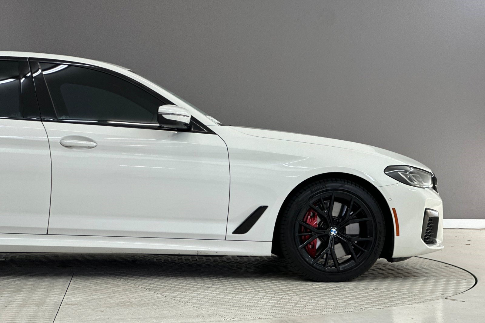 Certified 2023 BMW 540i w/ M Sport Package RWD image 36