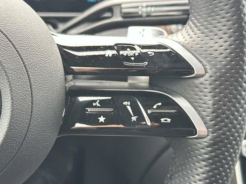 Certified 2025 Mercedes-Benz GLC 300 4MATIC image 22