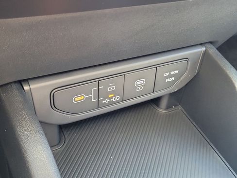 New 2026 Kia K4 FWD image 31