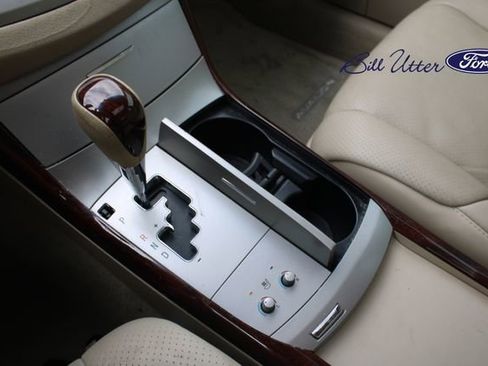 Used 2008 Toyota Avalon Limited image 18