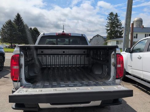 Used 2019 Chevrolet Colorado LT w/ LT Convenience Package AWD/4WD image 20