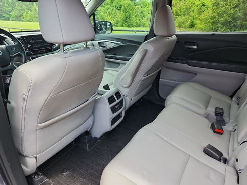 Used 2020 Honda Pilot EX-L image 12