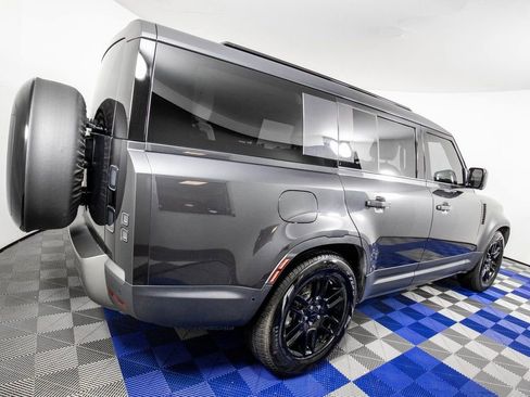 Used 2026 Land Rover Defender 130 S image 5