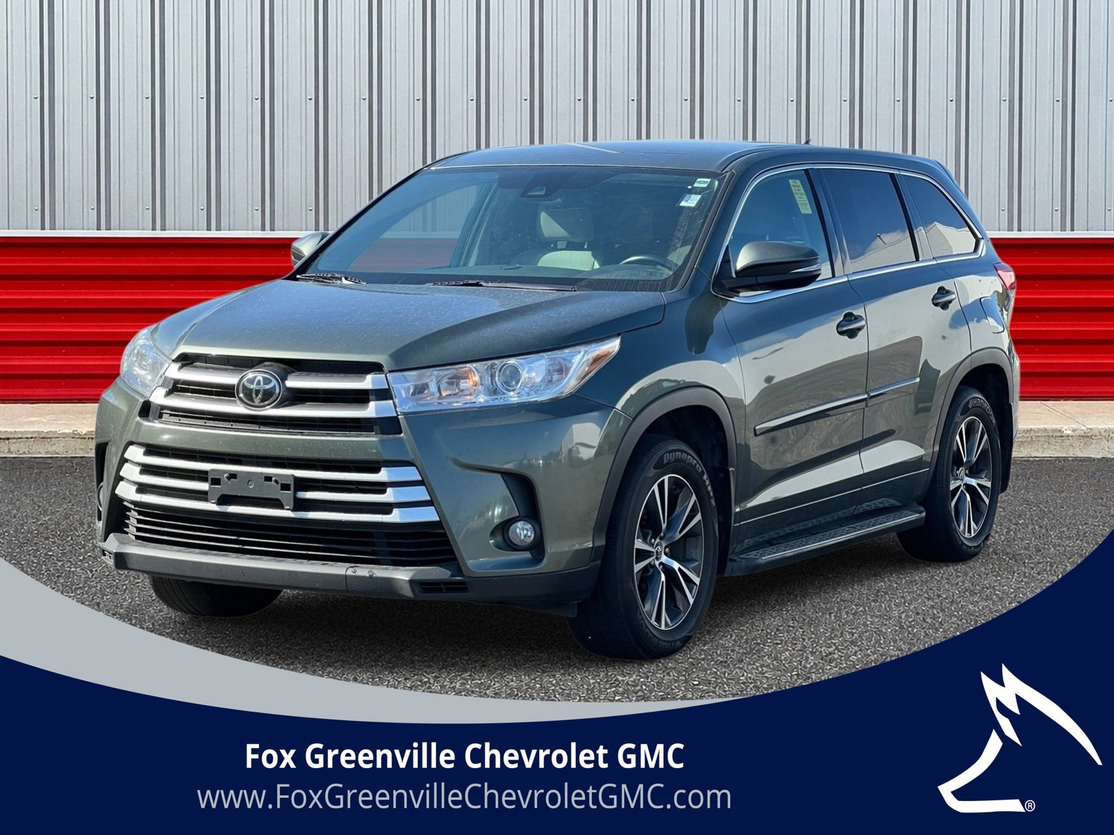 Used 2017 Toyota Highlander Plus AWD/4WD image 1