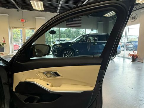 Used 2020 BMW 330i Sedan w/ Driving Assistance Package image 20