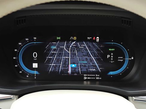 Certified 2023 Volvo XC60 T8 Plus w/ Climate Package image 22