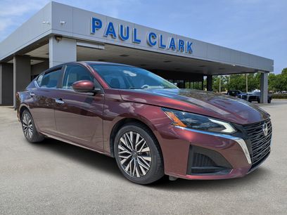 Used 2023 Nissan Altima 2.5 SV