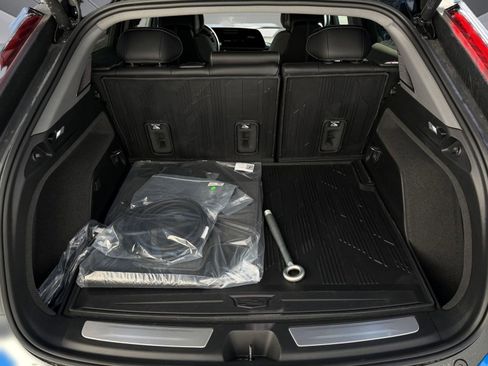 New 2026 Cadillac Optiq Luxury 1 image 20