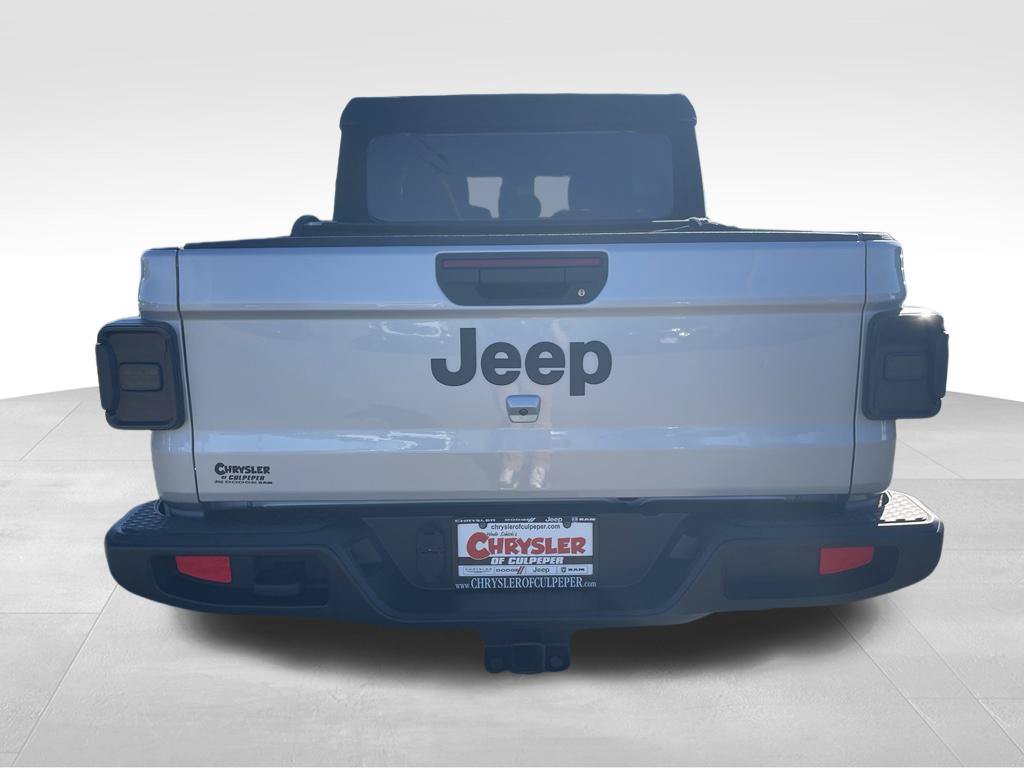 Used 2024 Jeep Gladiator Sport AWD/4WD image 13
