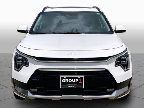 Used 2024 Kia Niro EX FWD image 4
