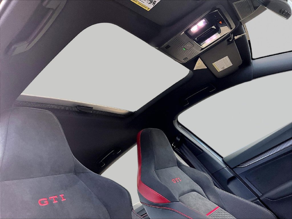 New 2026 Volkswagen GTI SE FWD image 25
