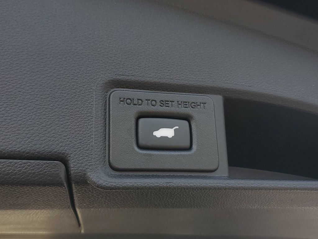 Certified 2024 Acura RDX w/ Technology Package AWD/4WD image 9