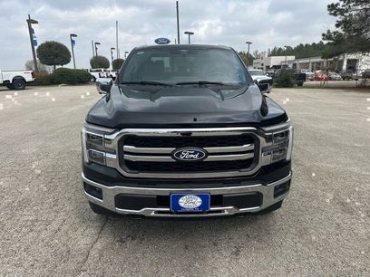 New 2025 Ford F150 Lariat w/ Equipment Group 501A Mid
