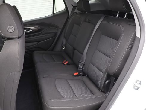 Used 2024 GMC Terrain SLE image 11