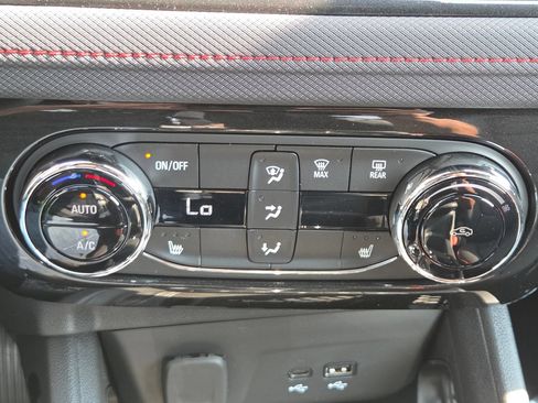 New 2026 Chevrolet TrailBlazer RS w/ Convenience Package FWD image 33