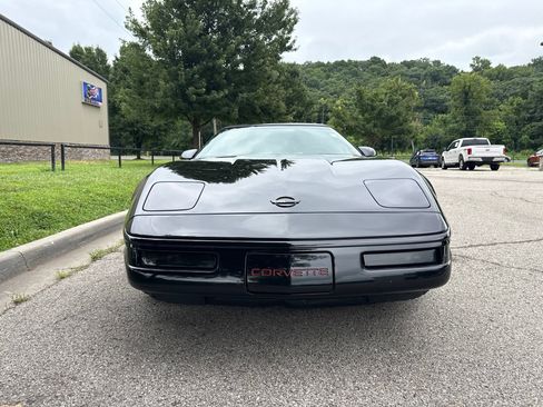 Used 1994 Chevrolet Corvette Coupe RWD image 2