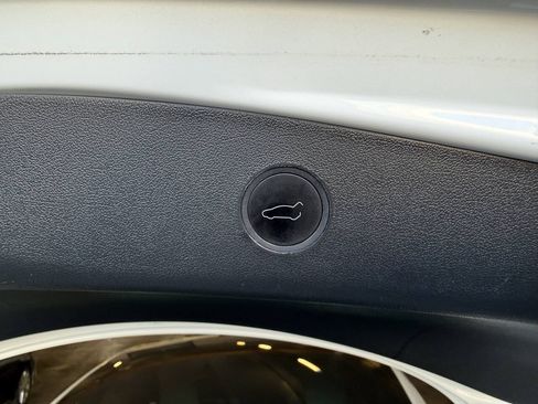 Used 2023 Tesla Model 3 Standard Range RWD image 29
