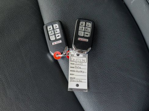 Used 2023 Honda Odyssey Touring image 61