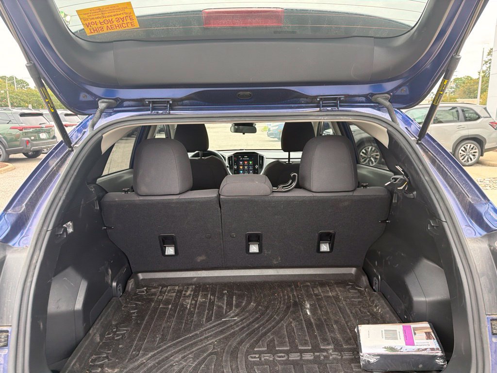 Used 2025 Subaru Crosstrek 2.5i Premium AWD/4WD image 12
