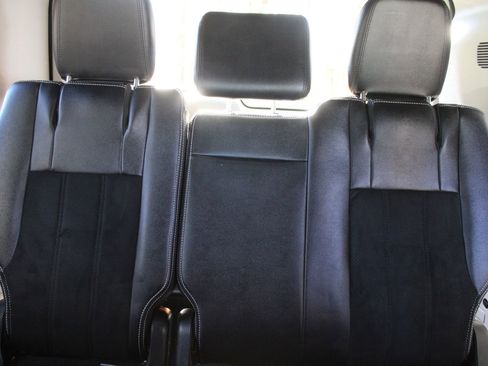 Used 2016 Dodge Grand Caravan SXT image 59