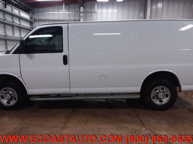 Used 2019 Chevrolet Express 2500 w/ Driver Convenience Package RWD image 6