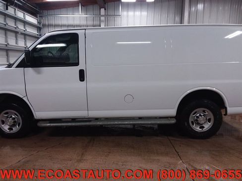 Used 2019 Chevrolet Express 2500 w/ Driver Convenience Package image 6