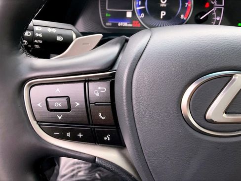 Certified 2025 Lexus ES 350 w/ Premium Package image 24