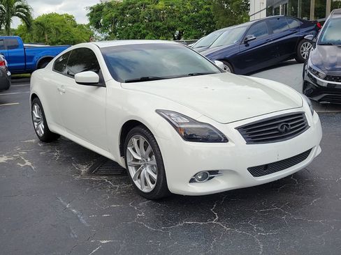 Used 2014 INFINITI Q60 Journey w/ Premium Package image 3