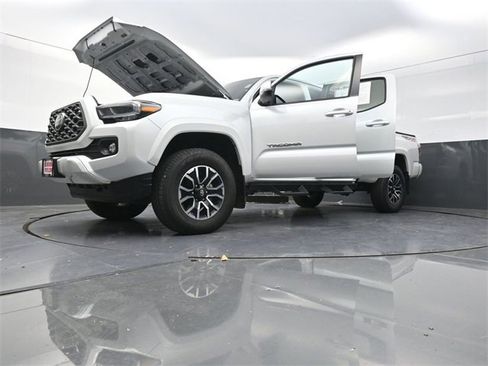 Used 2023 Toyota Tacoma TRD Sport image 37