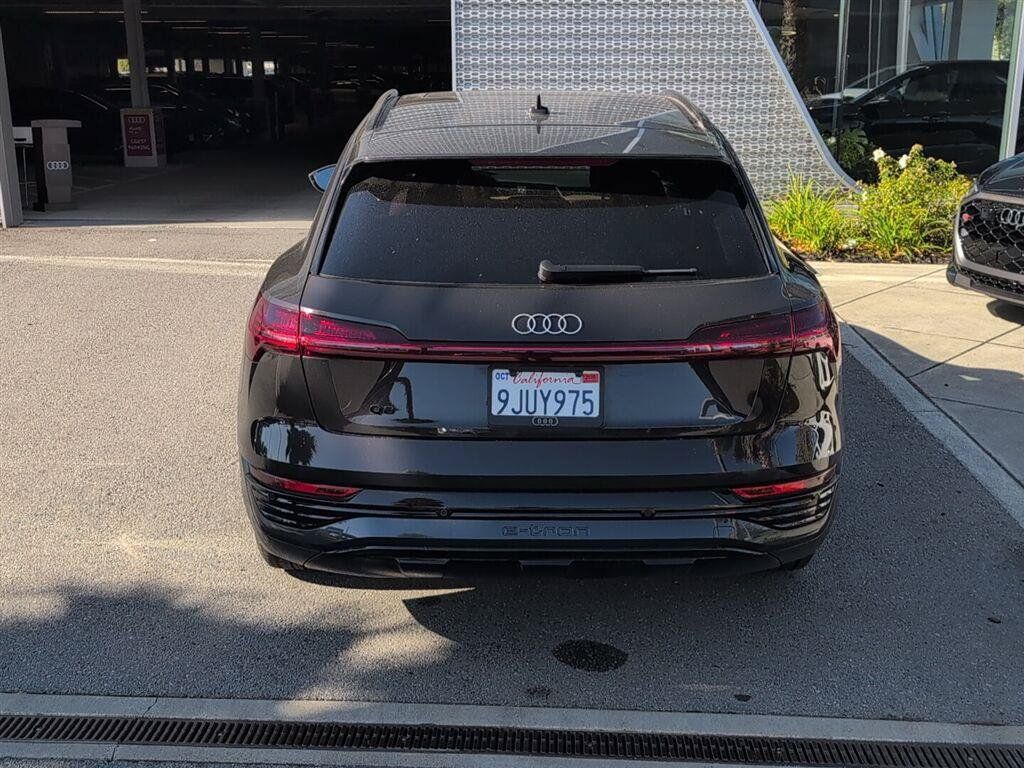 Used 2024 Audi Q8 e-tron Premium Plus AWD/4WD image 6