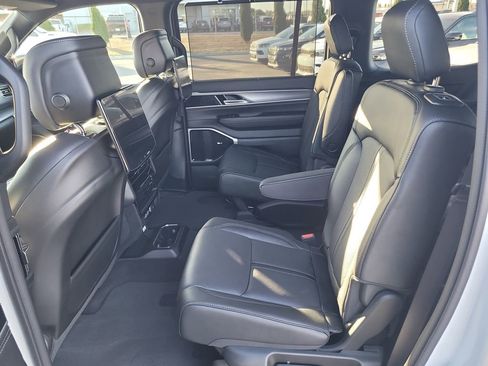New 2026 Jeep Grand Wagoneer Limited AWD/4WD image 14
