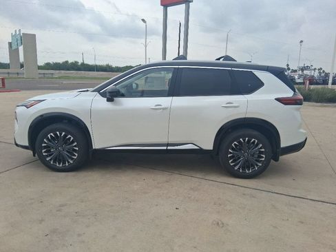 New 2026 Nissan Rogue Platinum AWD/4WD image 4
