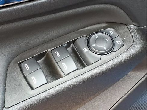 Used 2024 Chevrolet Equinox LT w/ LPO, Floor Liner Package FWD image 16