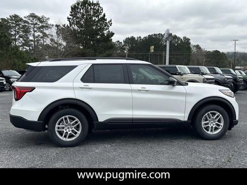 New 2026 Ford Explorer Active RWD image 8