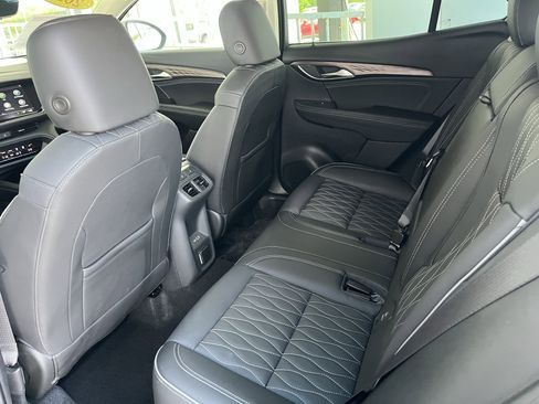 Used 2023 Buick Envision Avenir AWD/4WD image 3