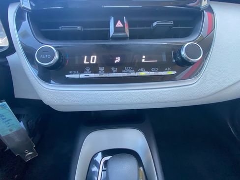 Used 2023 Toyota Corolla LE FWD image 22