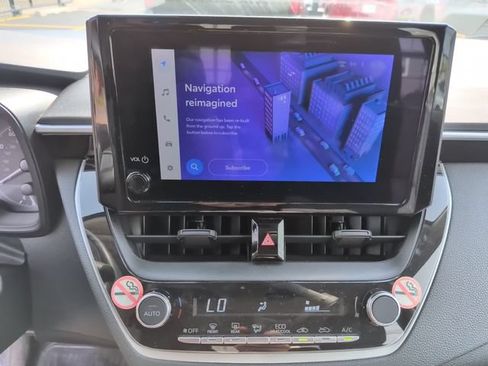 Used 2024 Toyota Corolla LE FWD image 18