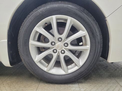 Used 2014 Subaru Impreza 2.0i Premium w/ All-Weather Package w/CVT AWD/4WD image 31
