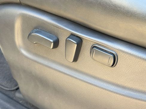 Used 2018 Nissan Armada Platinum w/ Captain Seat Package image 13