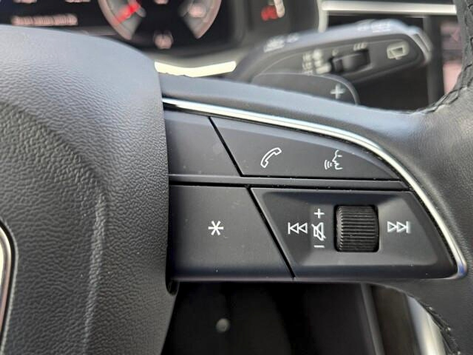 Used 2023 Audi Q7 3.0T Premium Plus w/ Premium Plus Package AWD/4WD image 26