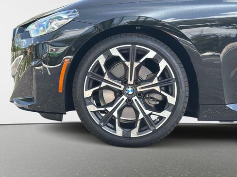 Used 2025 BMW 230i Coupe w/ Premium Package RWD image 11