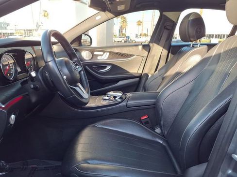 Used 2019 Mercedes-Benz E 300 image 22