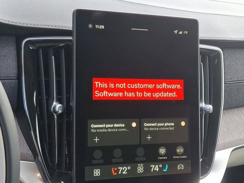 New 2026 Volvo XC90 B6 Ultra w/ Lounge Package image 12