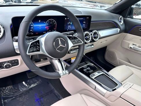 New 2026 Mercedes-Benz GLB 250 4MATIC image 15