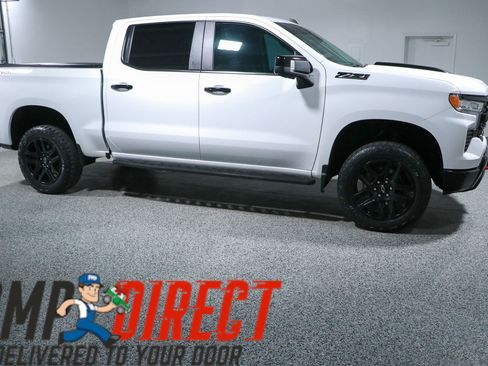 Used 2024 Chevrolet Silverado 1500 LT Trail Boss w/ LT Trail Boss Premium Package AWD/4WD image 6