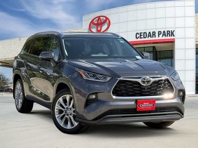Used 2024 Toyota Highlander Limited