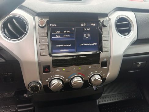 Used 2021 Toyota Tundra SR5 AWD/4WD image 11