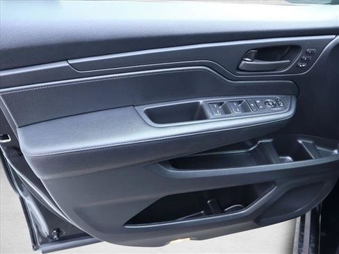 Used 2025 Honda Odyssey EX-L image 10